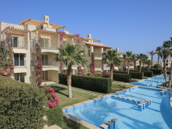 Studio apartment for sale in Veranda Sahl Hasheesh Luxury apartments for sale in Veranda Sahl Hasheesh with pool and sea views