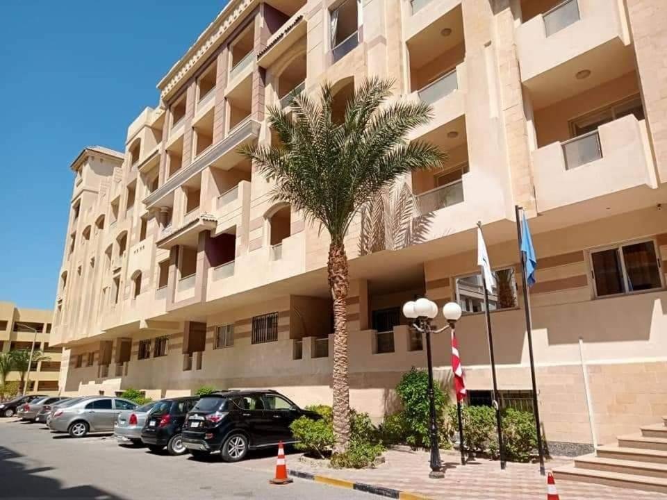 Title: Ready 2bedroom poolView – Florenza Khamsin Luxury Apartment Alt Text: Ready 2bedroom pool view apartment at Florenza Khamsin in Hurghada with modern interiors and Red Sea views