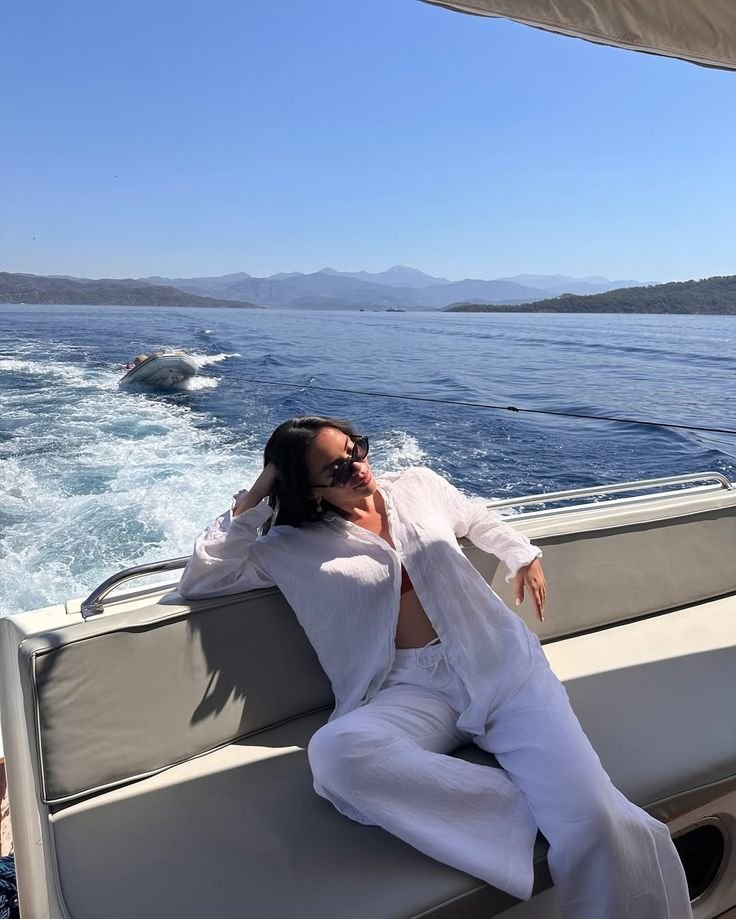 Investor inspecting a sea view apartment in Hurghada