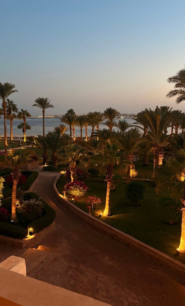 Beachfront apartments and resorts in El Mamsha Hurghada highlighting attractive real estate investment opportunities.