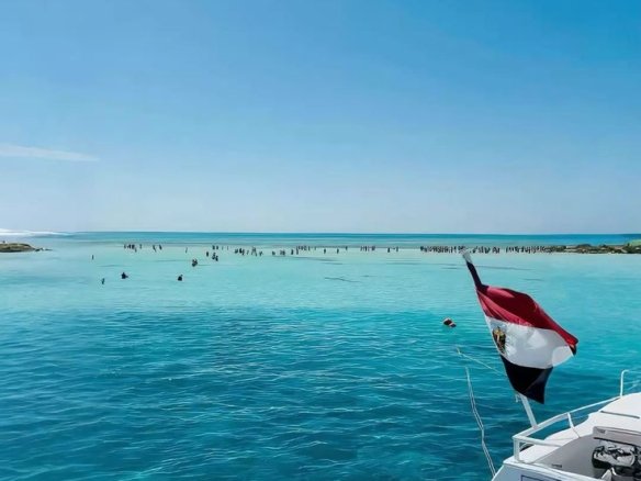 Modern apartment overlooking the Red Sea in Hurghada for Euro investors