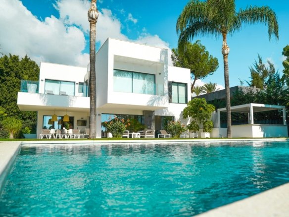 Proč Hurghada je ideální destinací pro investice do nemovitostí a dovolenou u moře