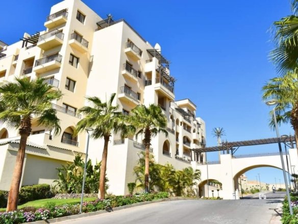 Modern residential building with Al Dau Heights Hurghada apartments for sale.