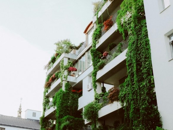 bâtiments écologiques and sustainable architecture driving higher property values through ESG investing trends