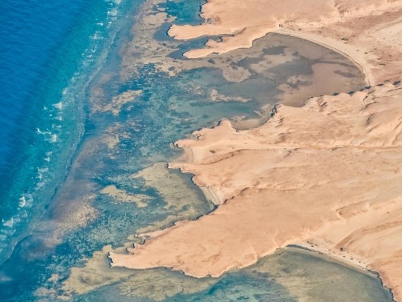 Hurghada vs. Sahel Vergleichsgrafik der Immobilien-Rendite am Roten Meer und der ägyptischen Nordküste für das Jahr 2026.