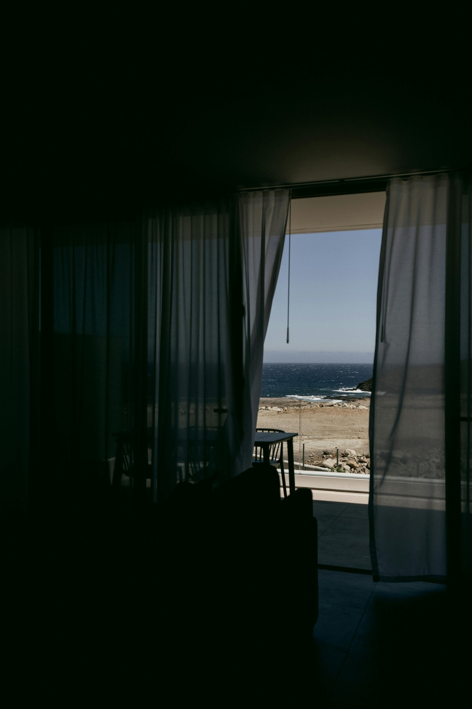 vivre en bord de mer avec vue sur la mer et ambiance paisible au coucher du soleil