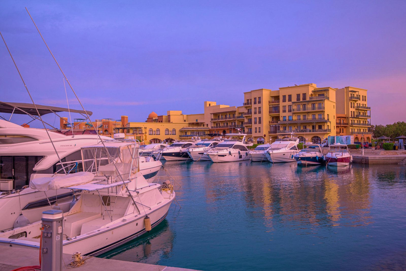 Wohnungen und Immobilien in Hurghada kaufen – Vergleich zwischen Downtown und Magawish
