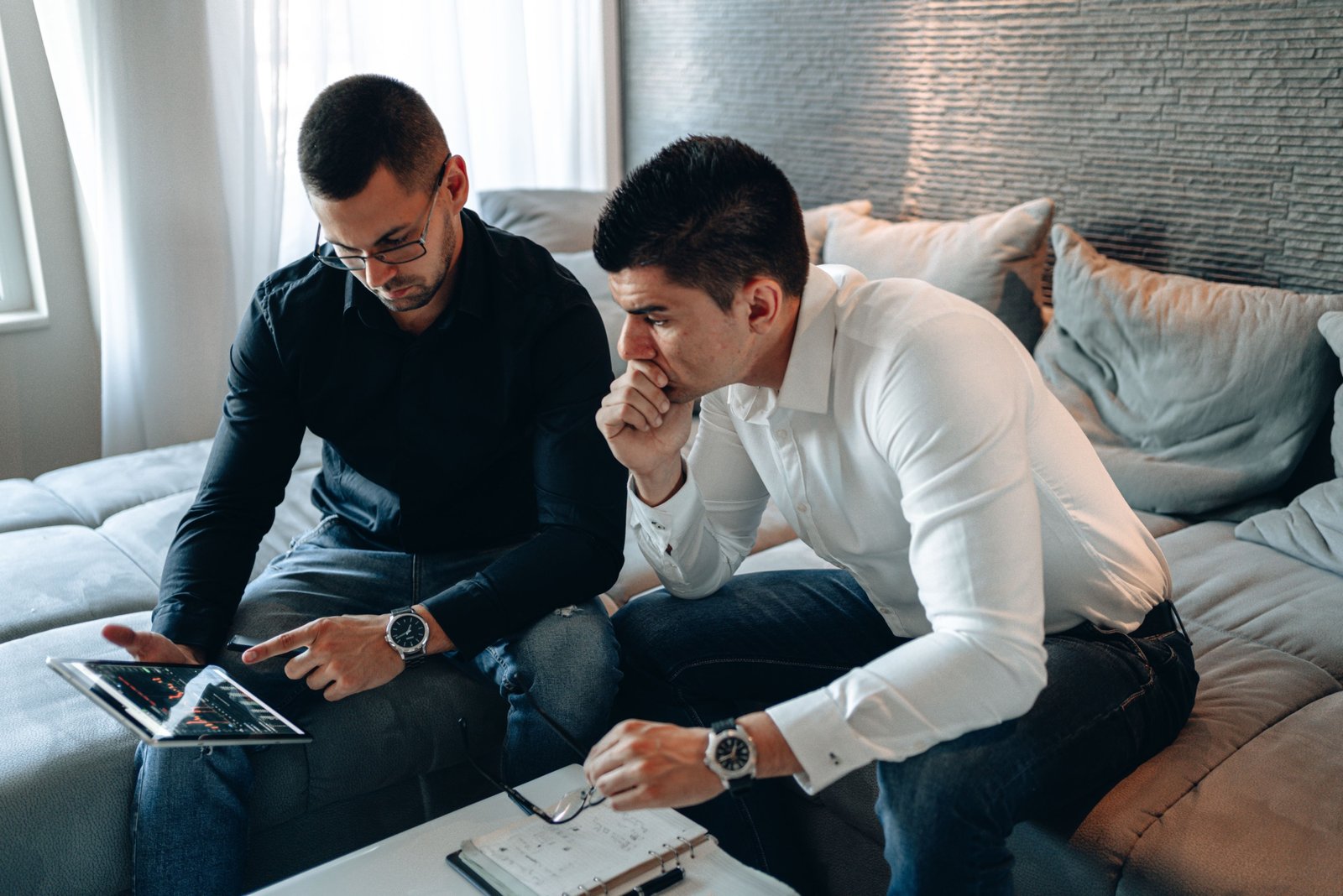 5 Reasons why buying directly from developers in Hurghada costs expats more money.
