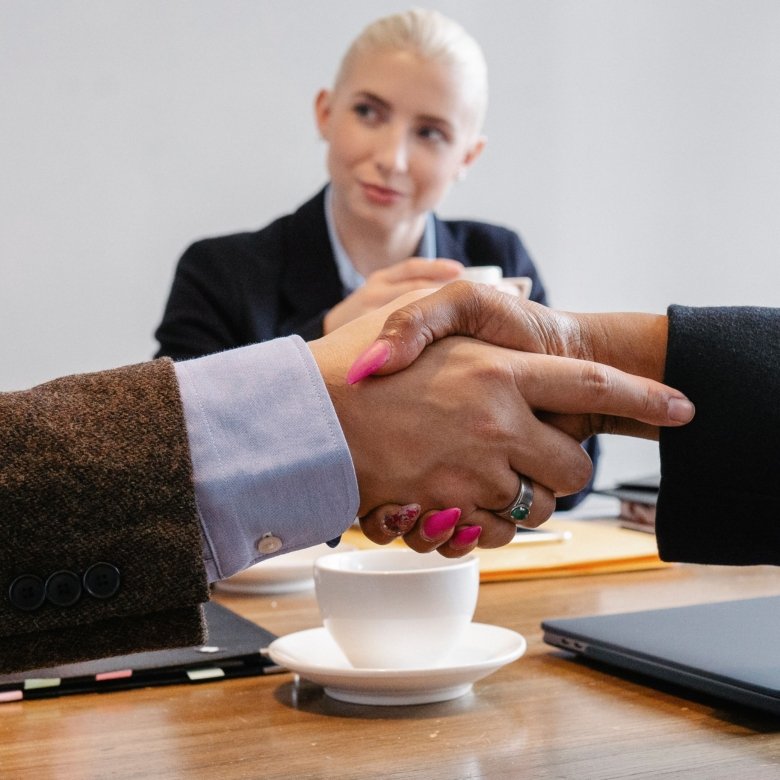 Psychologie de la Négociation : Pourquoi les Acheteurs Résistent et Comment y Répondre
