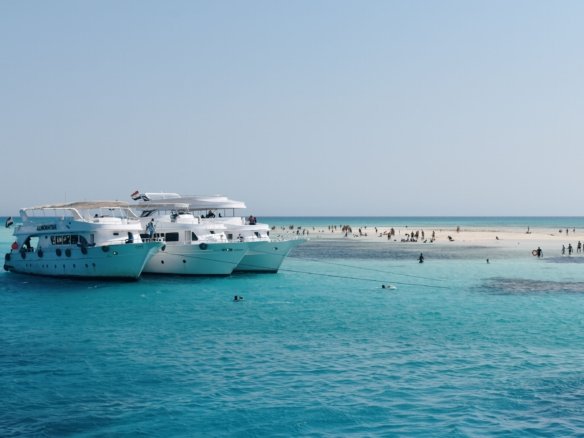 Les 5 critères contractuels et juridiques essentiels pour garantir un investissement immobilier sécurisé à Hurghada.