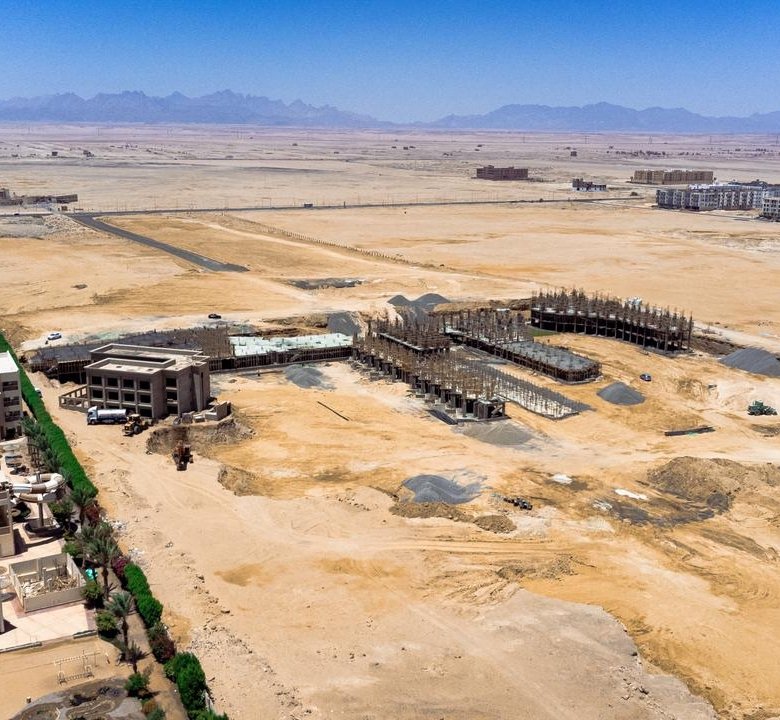 780