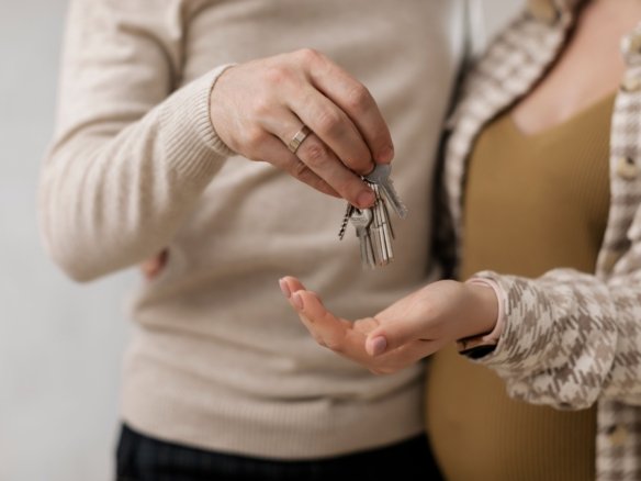 Homeowners and sellers taking their homes off the market due to pricing trends