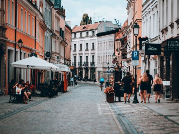 Polaków inwestujących w nowoczesne nieruchomości nad Morzem Czerwonym w Hurghadzie.
